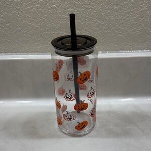 Halloween Pumpkin 20oz Glass Tumbler with Plastic Lid and Straw Never Been Used